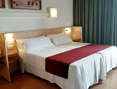 DOUBLE ROOM CITY VIEW
